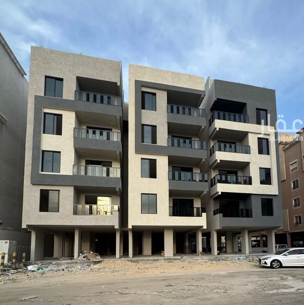 شقة 5 غرف في الحمرا 1