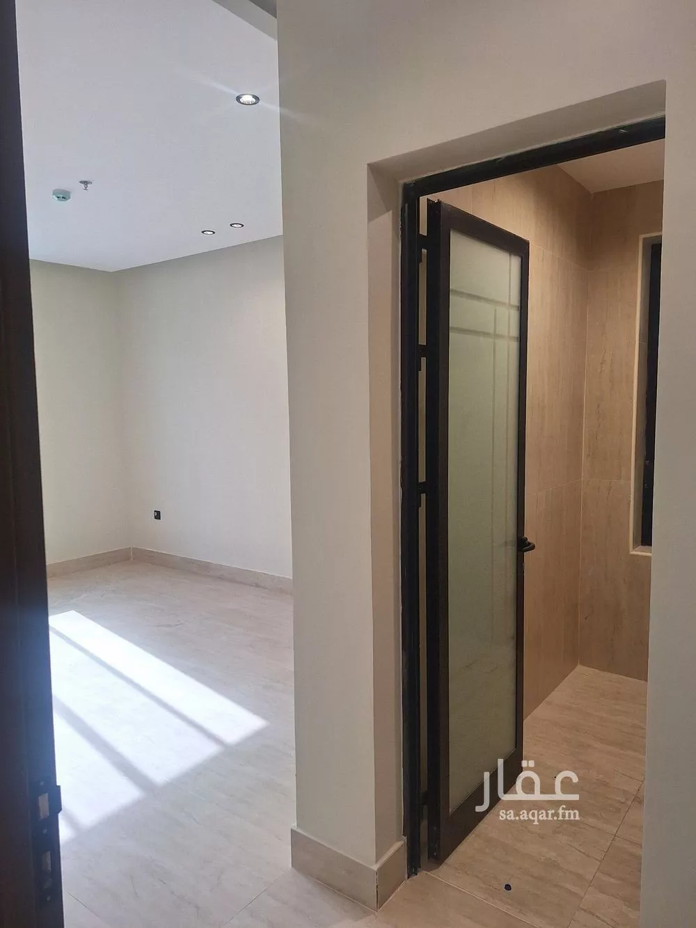 شقة 5 غرف في الحمرا 3