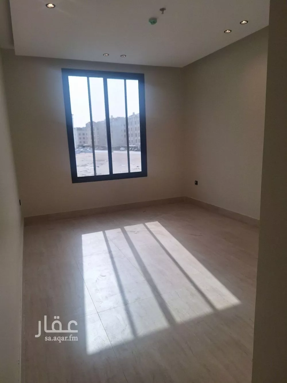 شقة 5 غرف في الحمرا 4