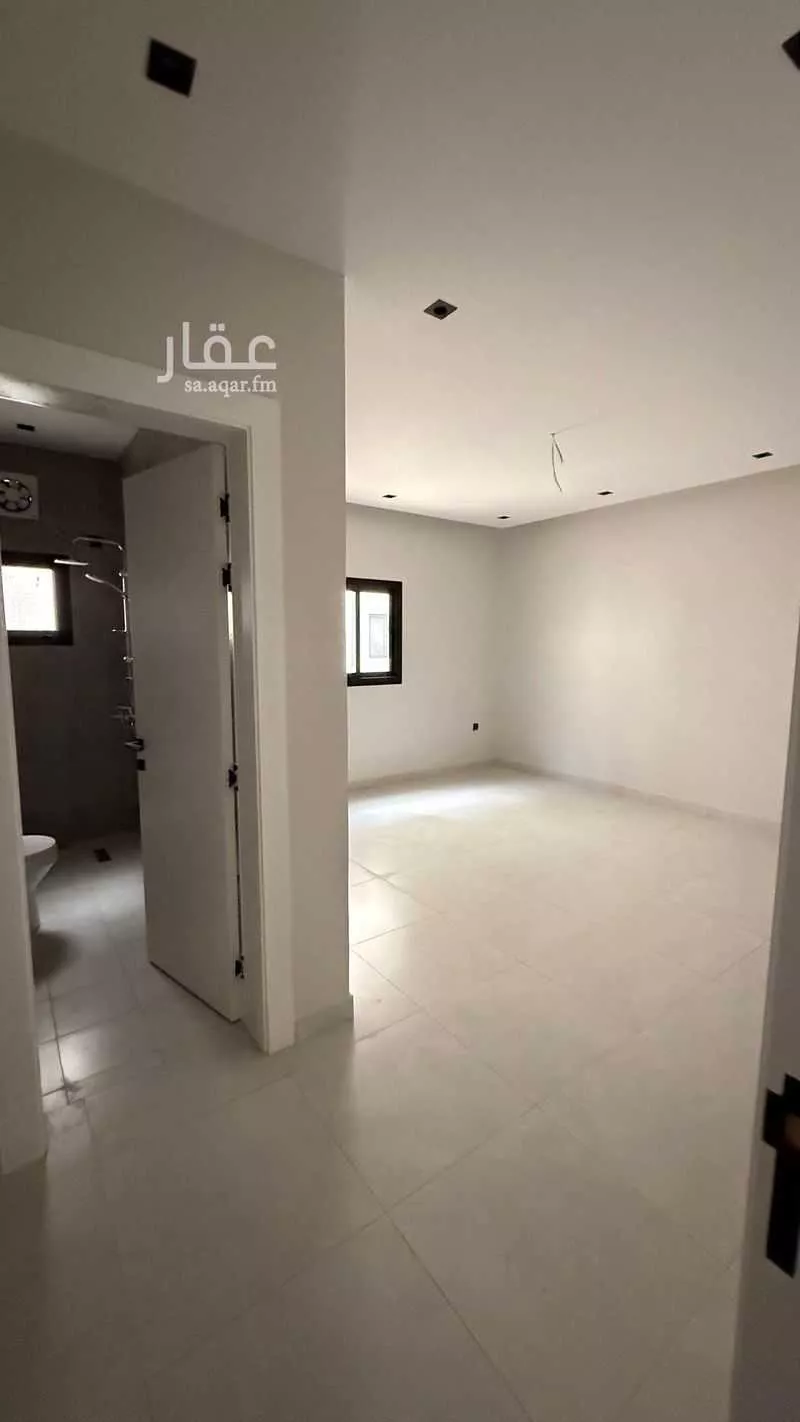 شقة 5 غرف في الريان 4