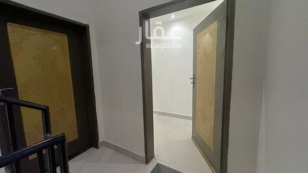 دور 3 غرف في العارض 4