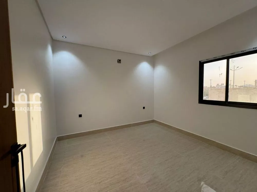 فيلا 7 غرف في طويق 2