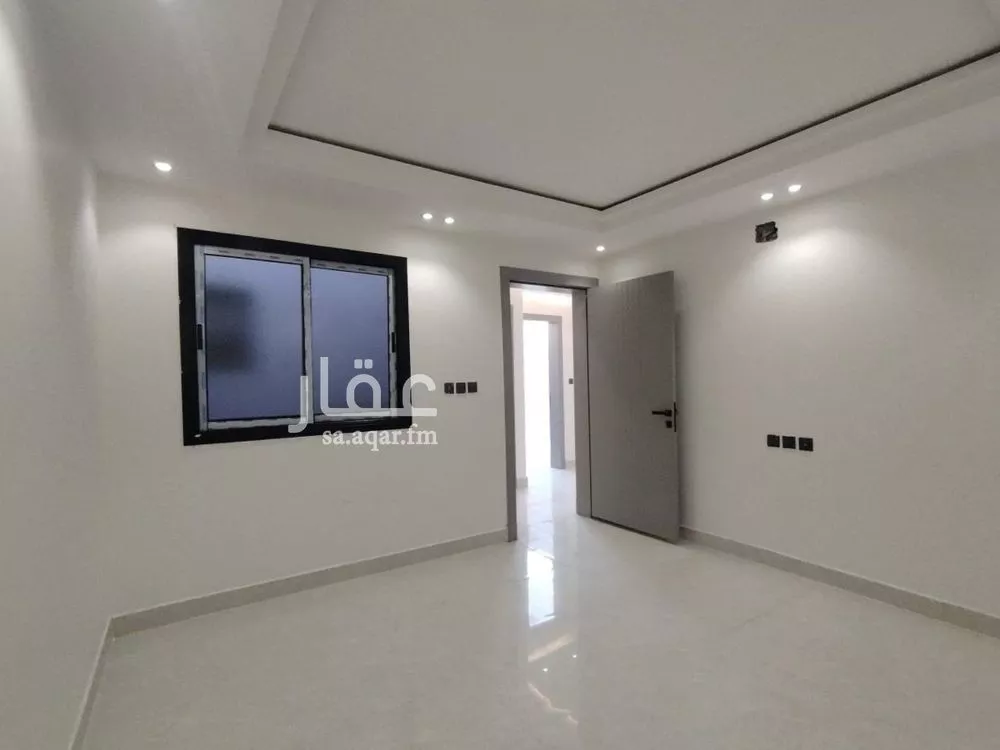 5 bedroom apartment in Badr 4