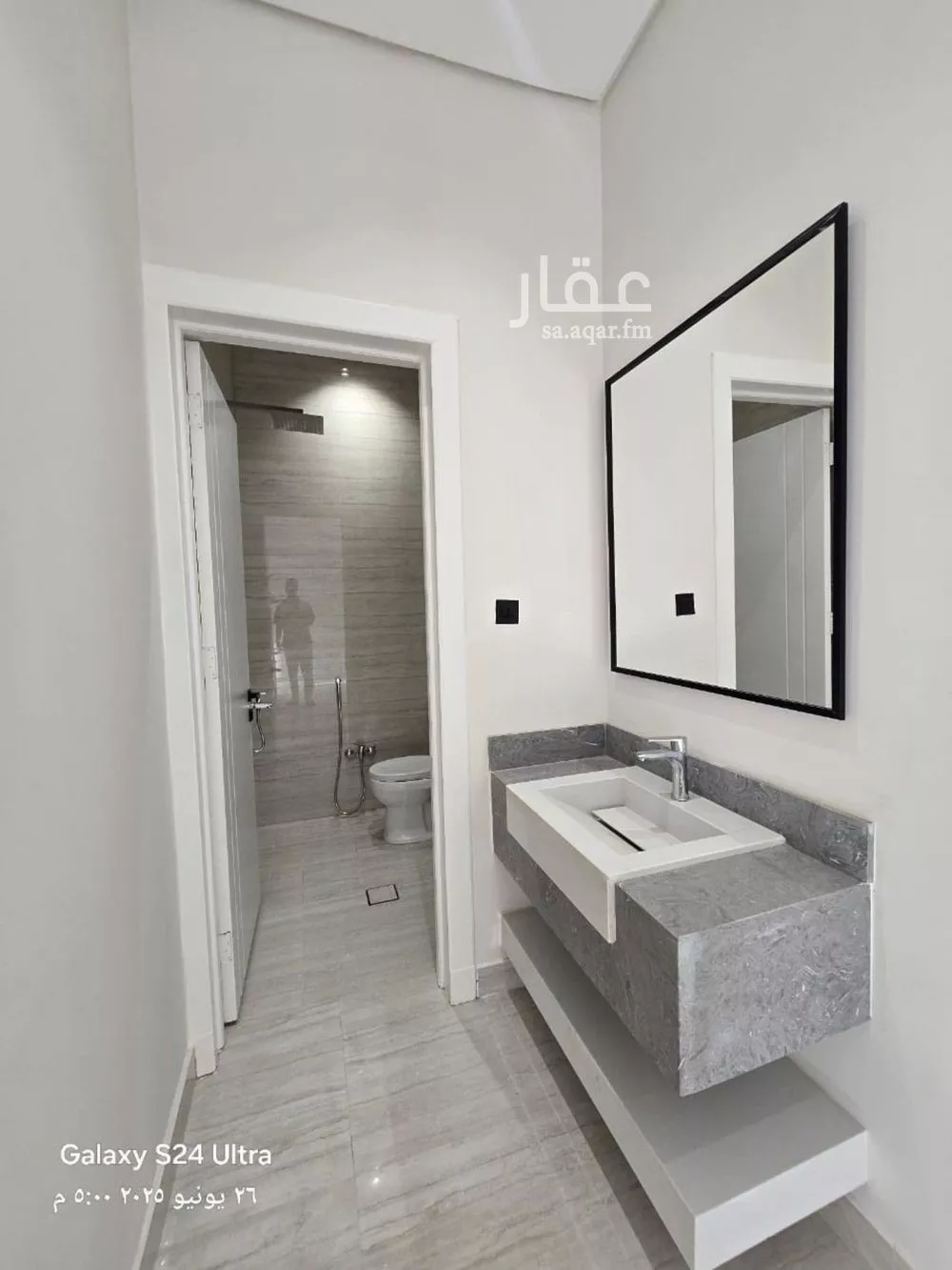 5 bedroom floor in Tuwaiq 2