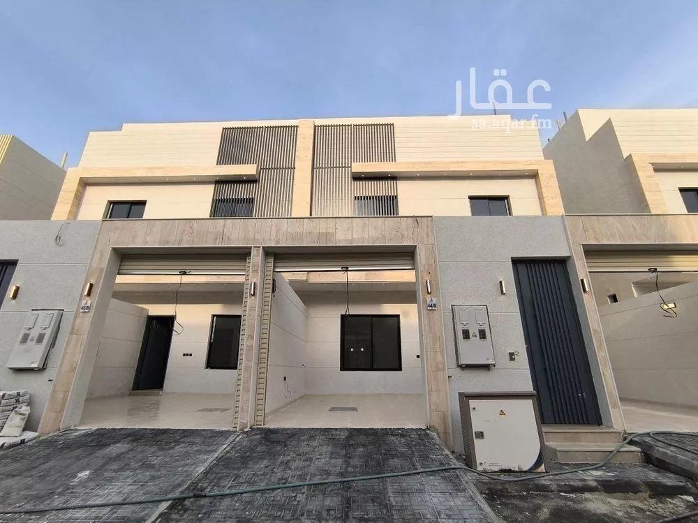 5 bedroom villa in Okaz 1