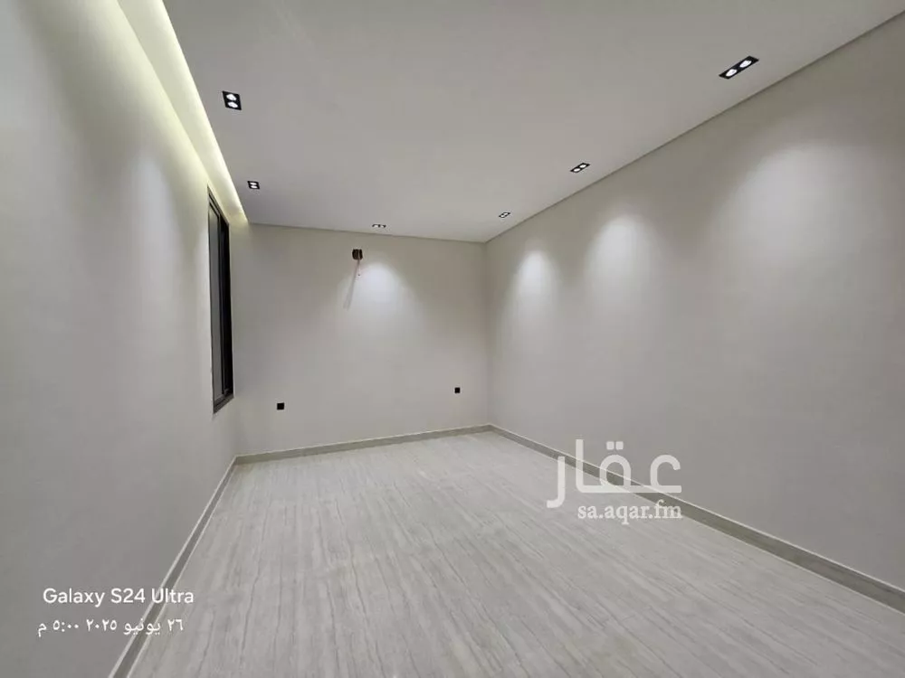 5 bedroom floor in Tuwaiq 4
