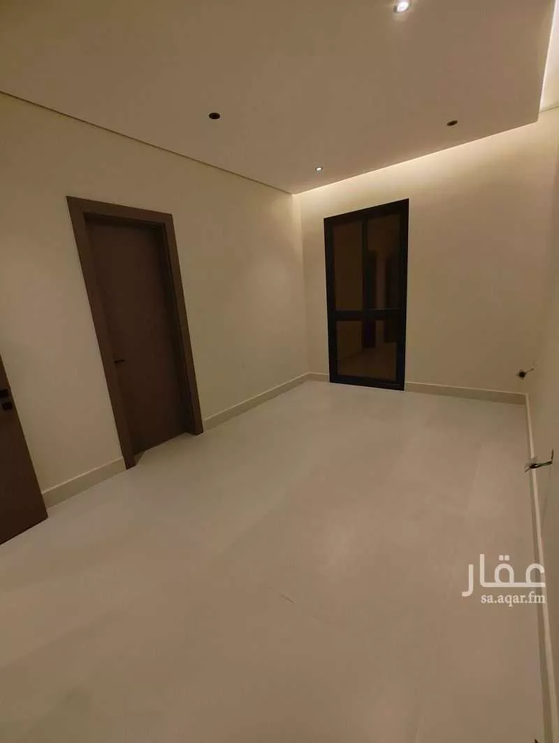 فيلا 5 غرف في العارض 3