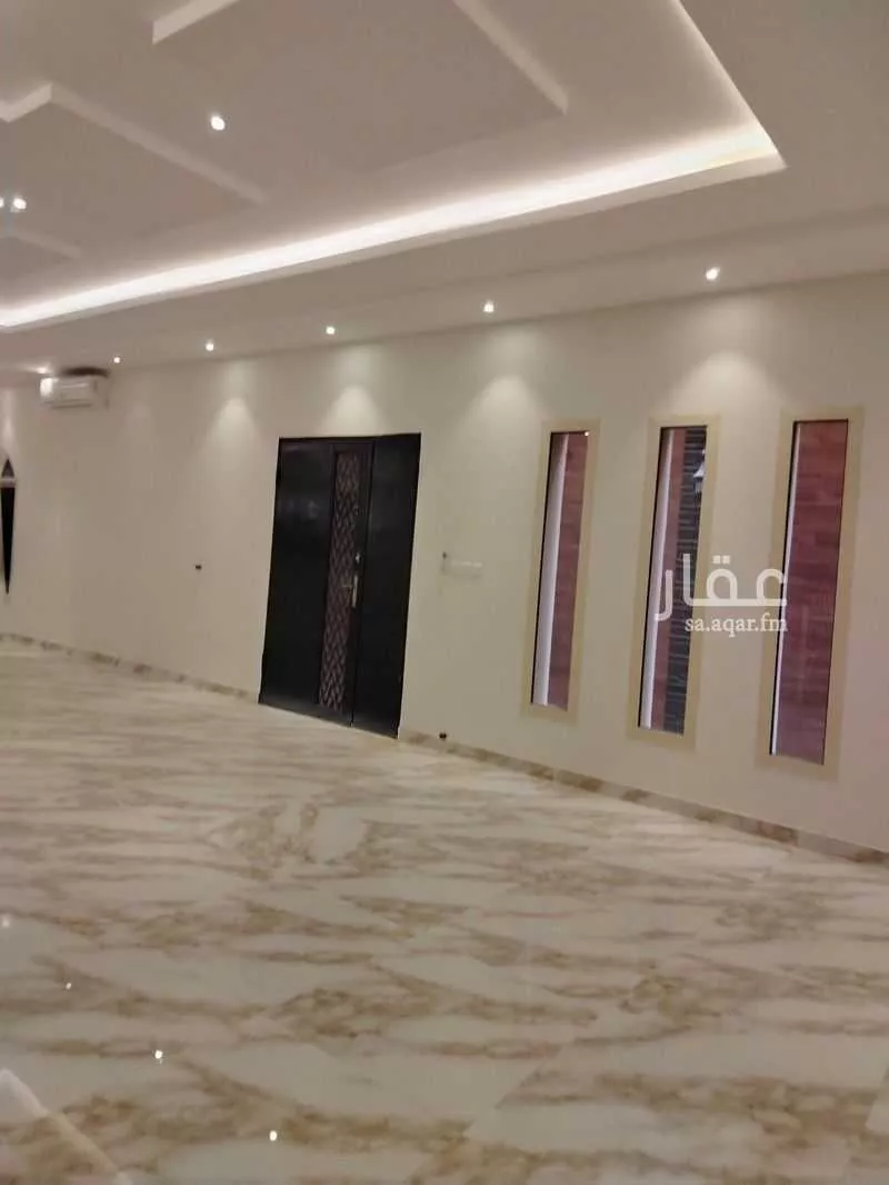 فيلا 7 غرف في العارض 3