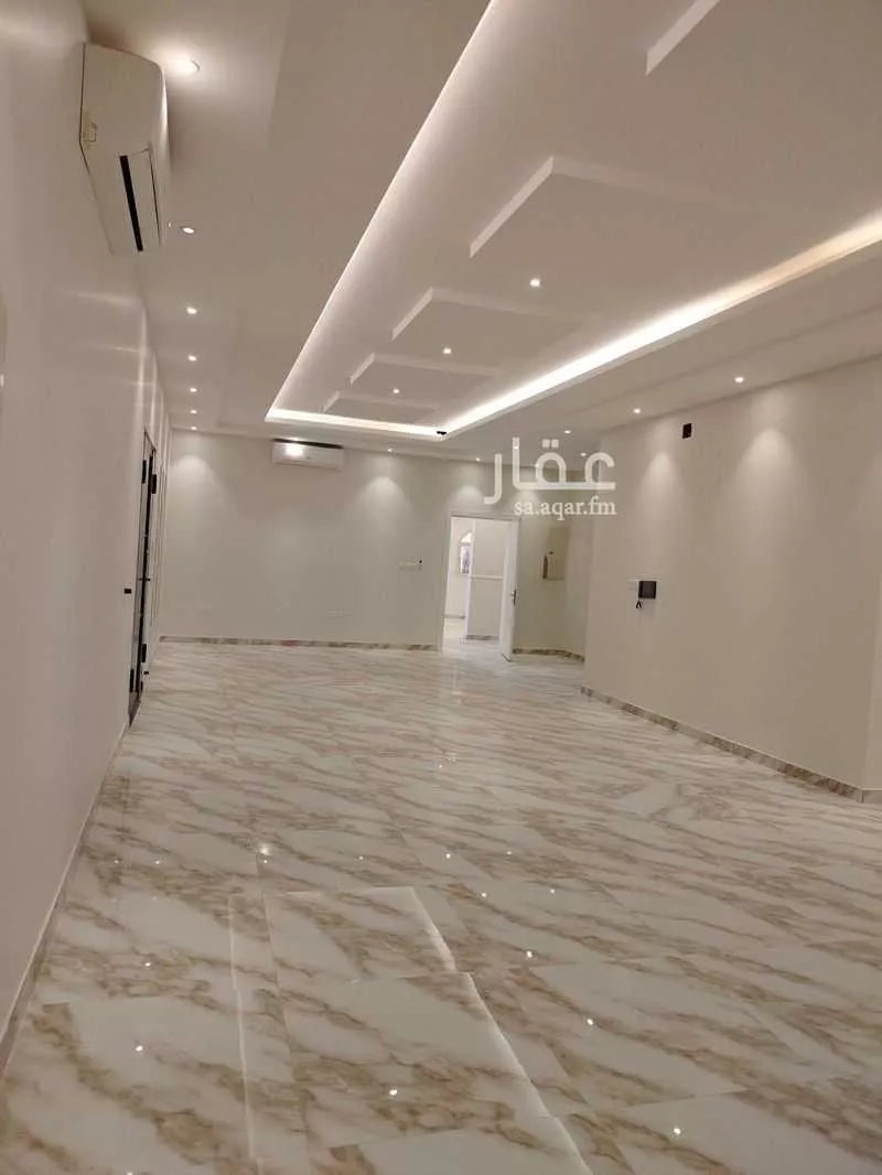 فيلا 7 غرف في العارض 1