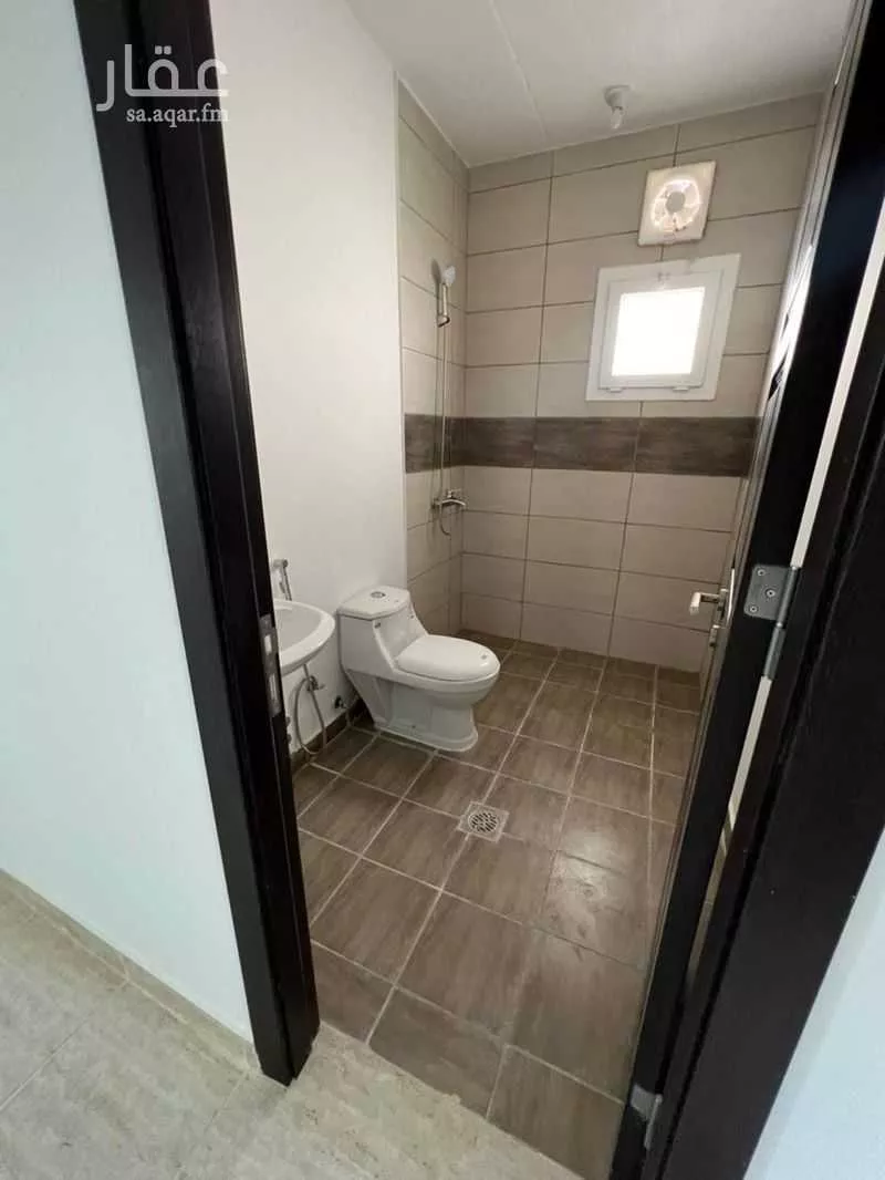 8 bedroom villa in Al Aridh, Riyadh 15