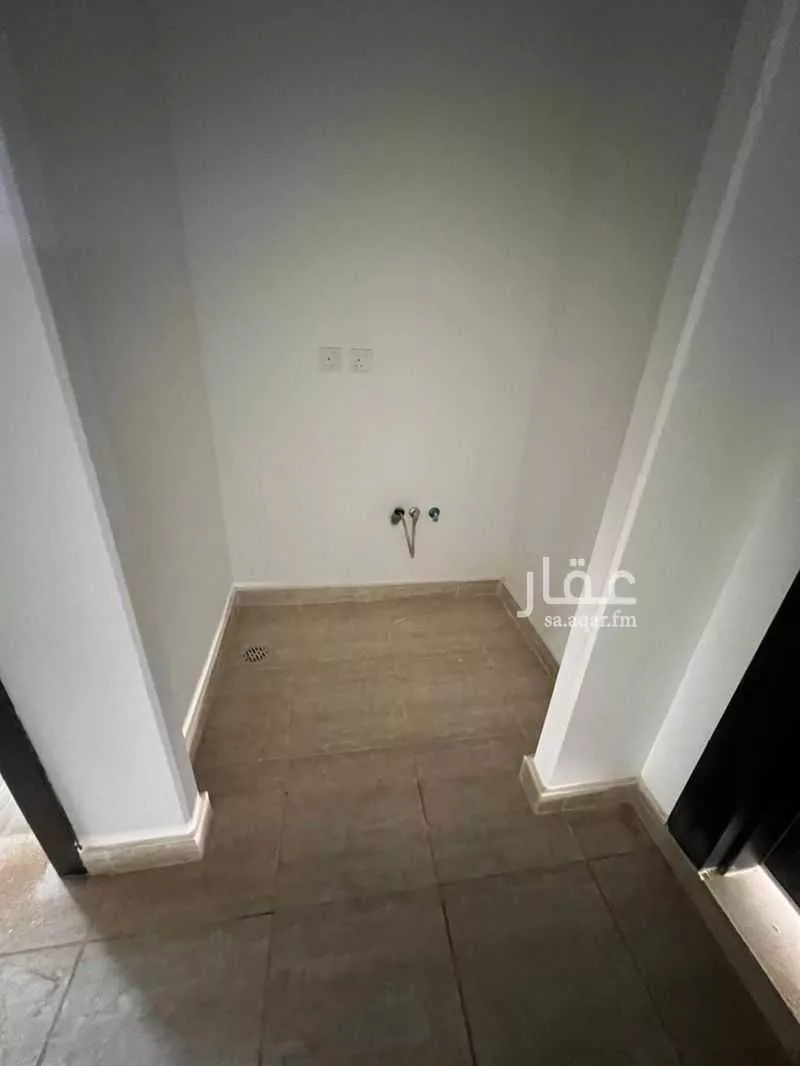 8 bedroom villa in Al Aridh, Riyadh 13