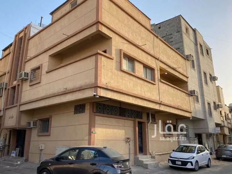 عمارة 162 م² في الخليج