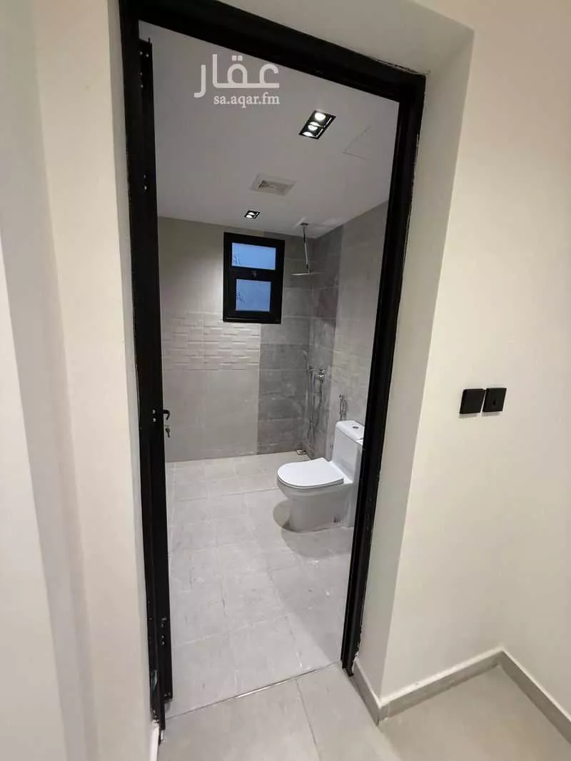 شقة 5 غرف في الحمرا 4