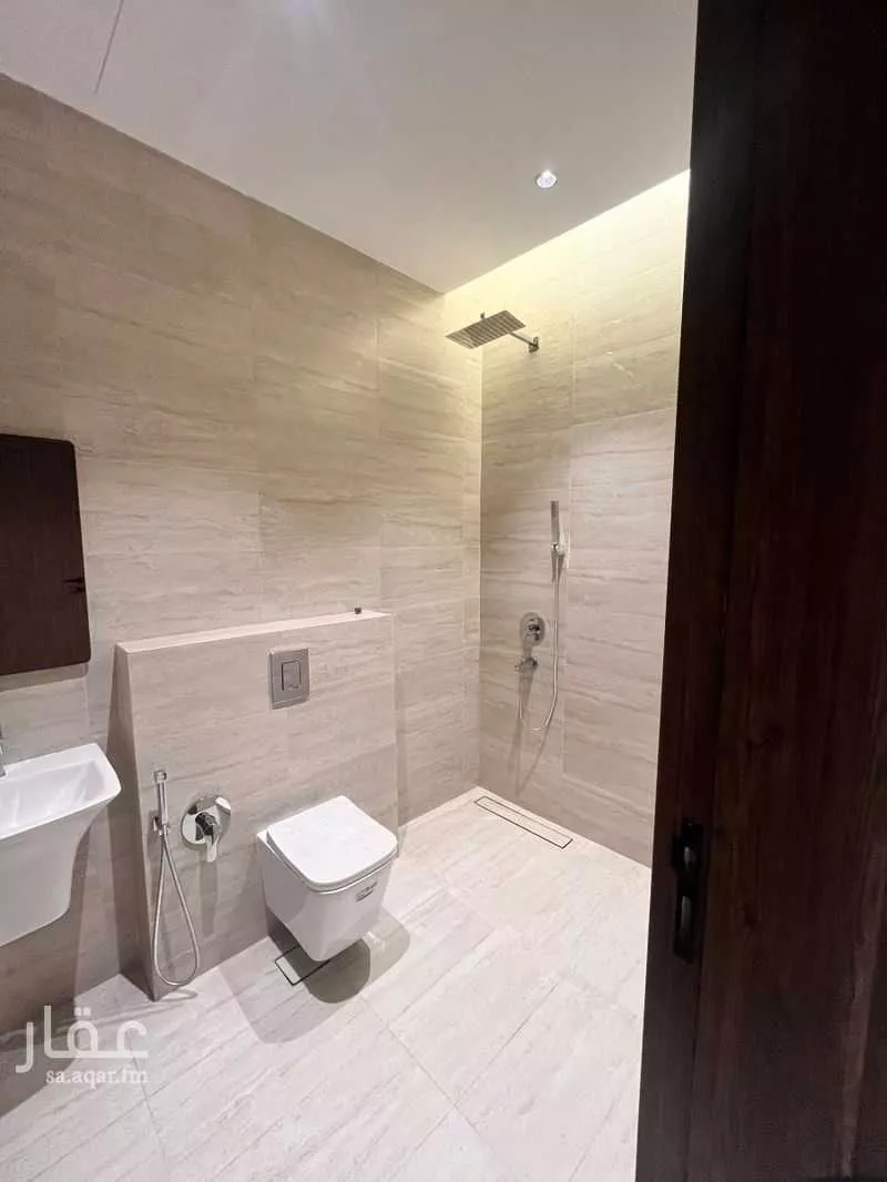 3 bedroom floor in Al Manar 5