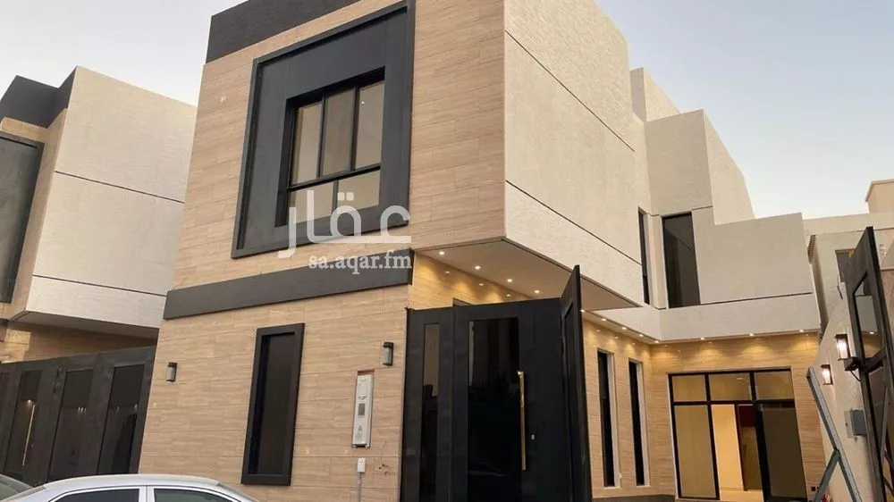 5 bedroom villa in Al Mahdiyyah 1