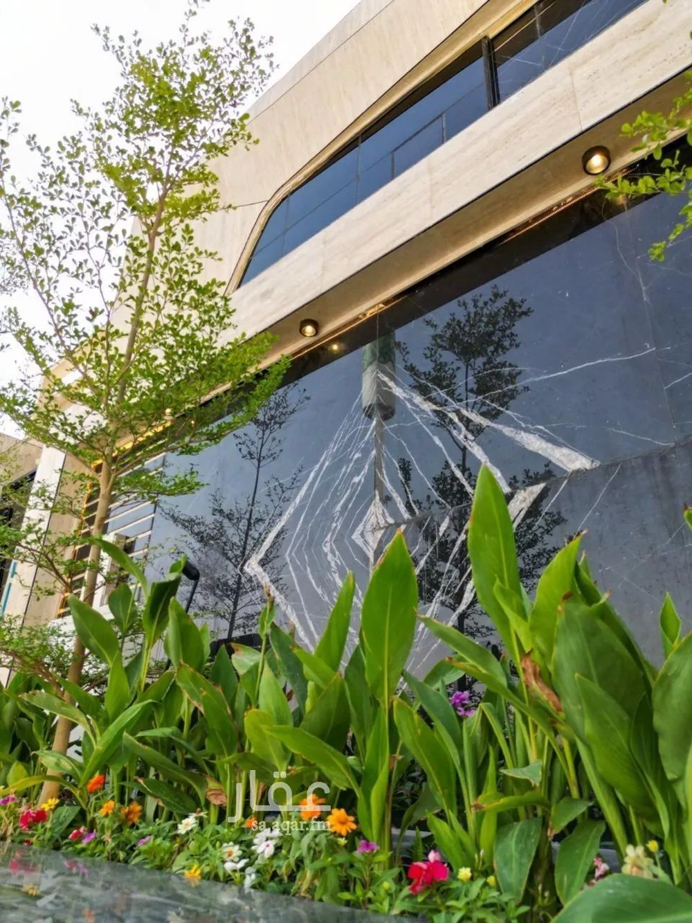 5 bedroom villa in Al Mahdiyyah 3