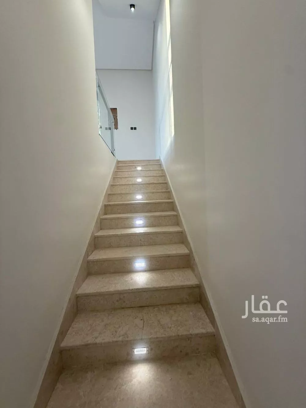 فيلا 6 غرف في المهدية 4