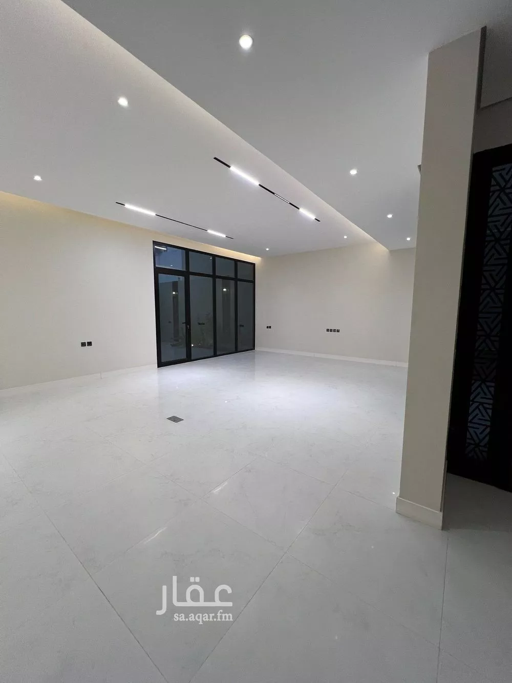 فيلا 6 غرف في المهدية 5