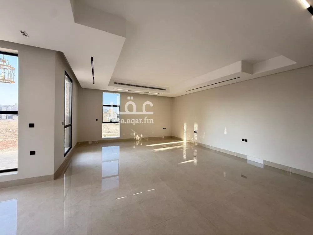 فيلا 6 غرف في المهدية 5