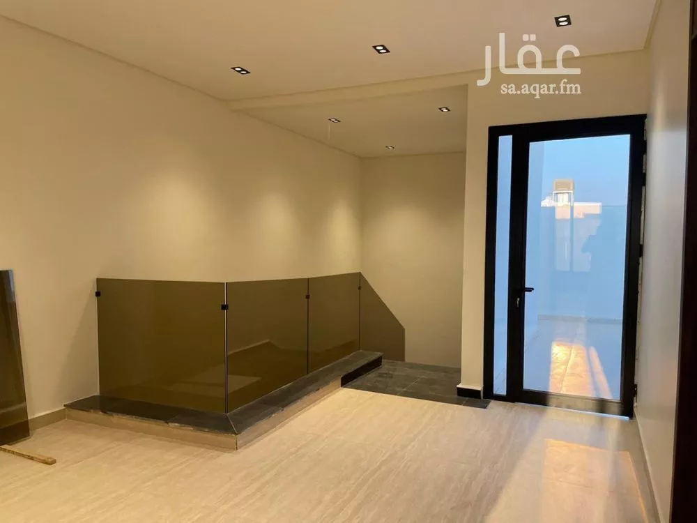 3 bedroom floor in As Suwaidi Al Gharabi 3
