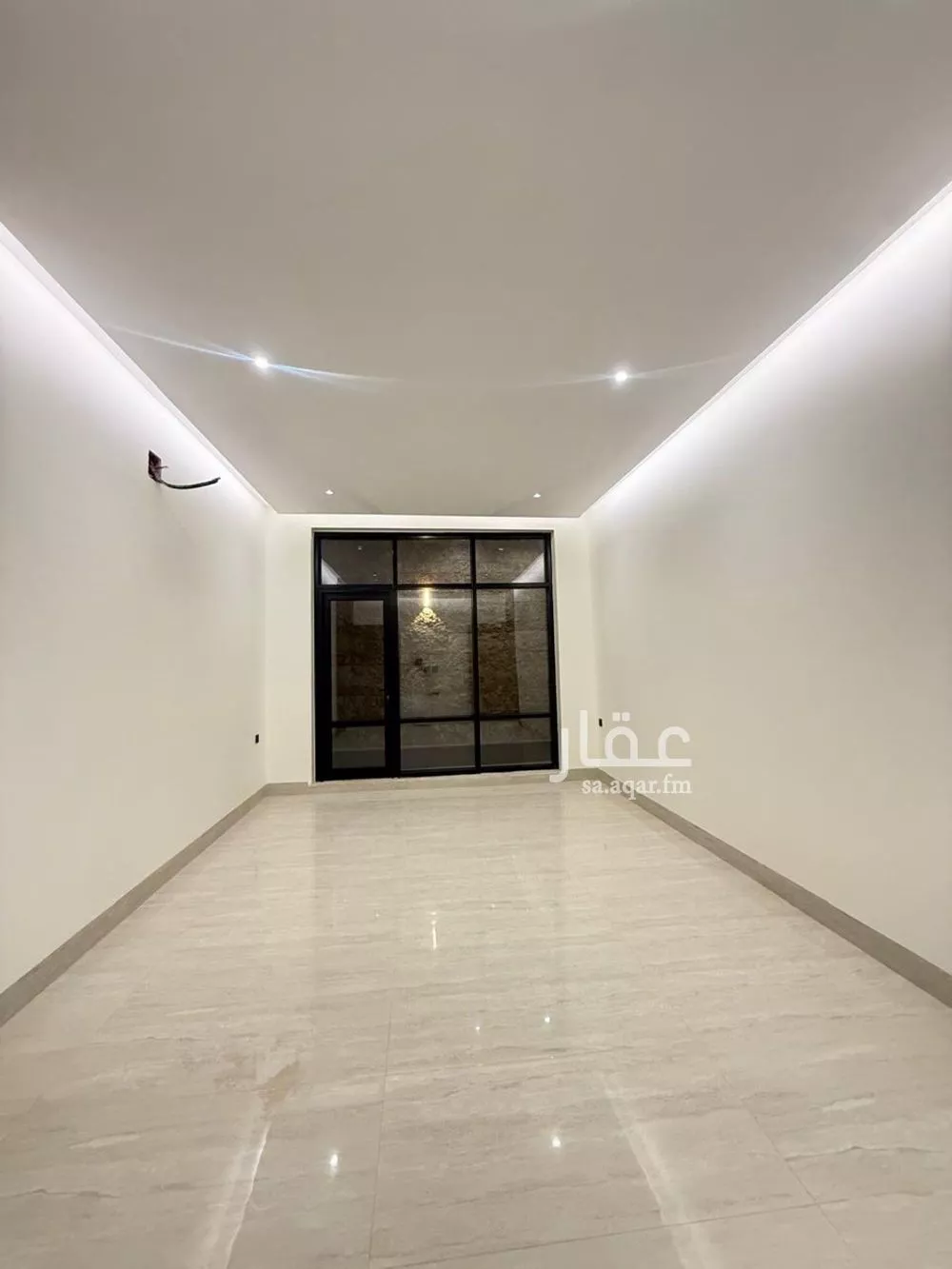 فيلا 6 غرف في المهدية 5