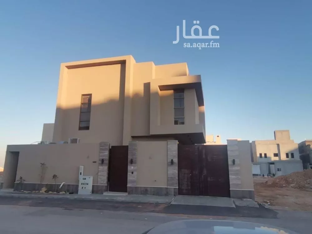 4 bedroom villa in Al Mahdiyyah 1