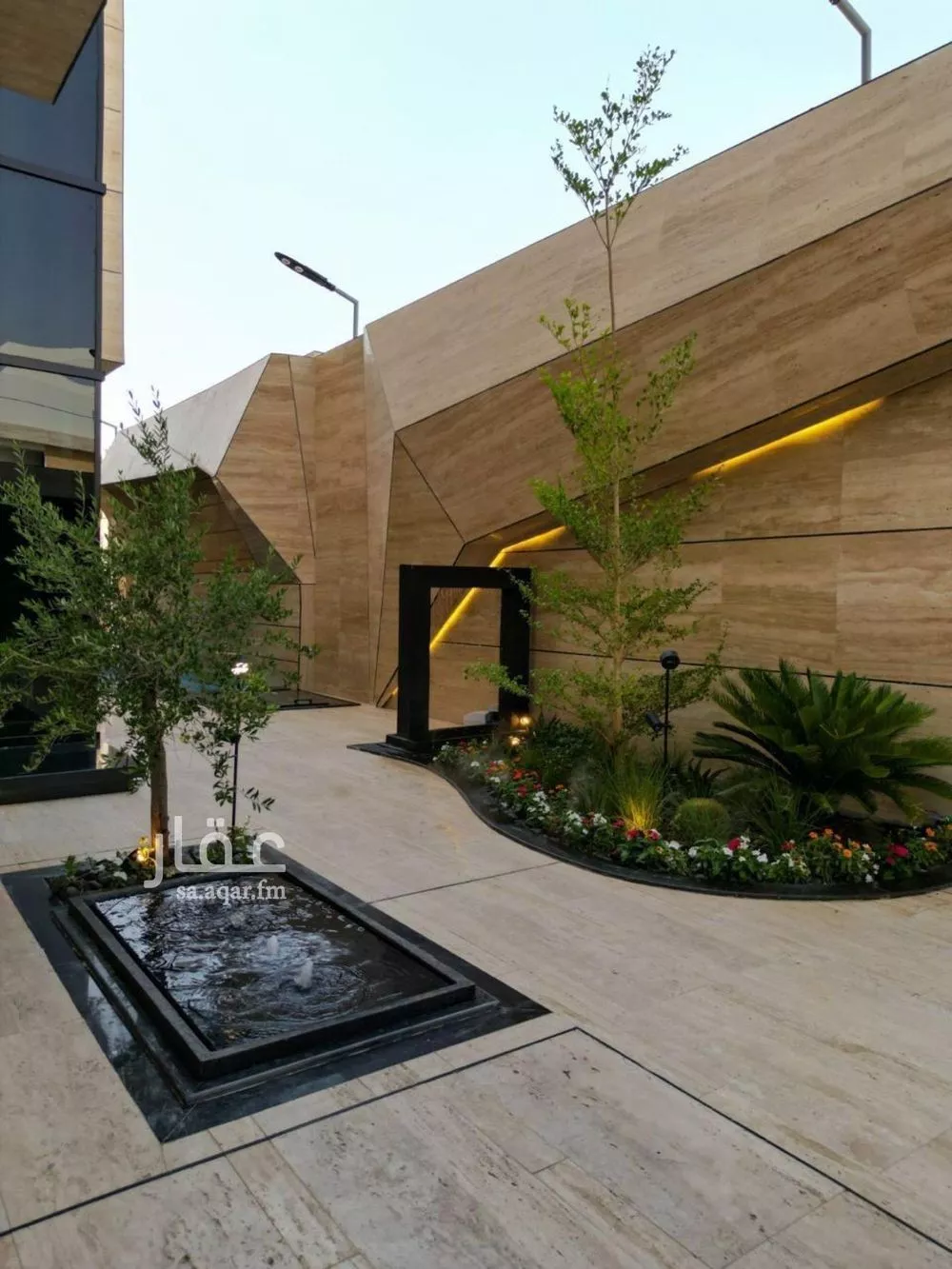 5 bedroom villa in Al Mahdiyyah 2