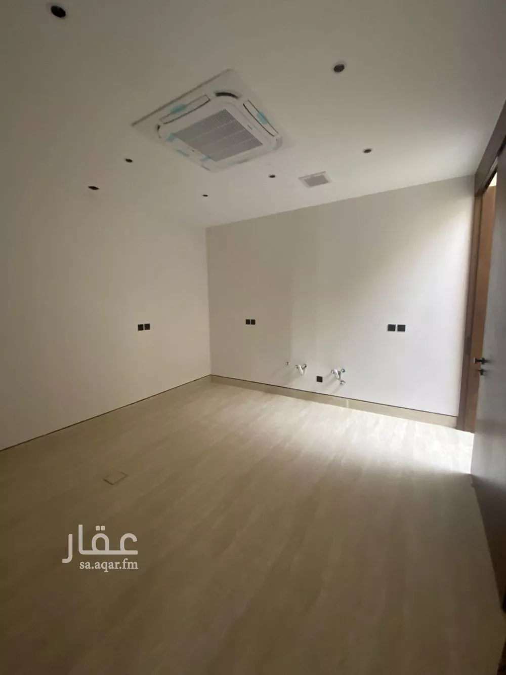 فيلا 5 غرف في المهدية 4