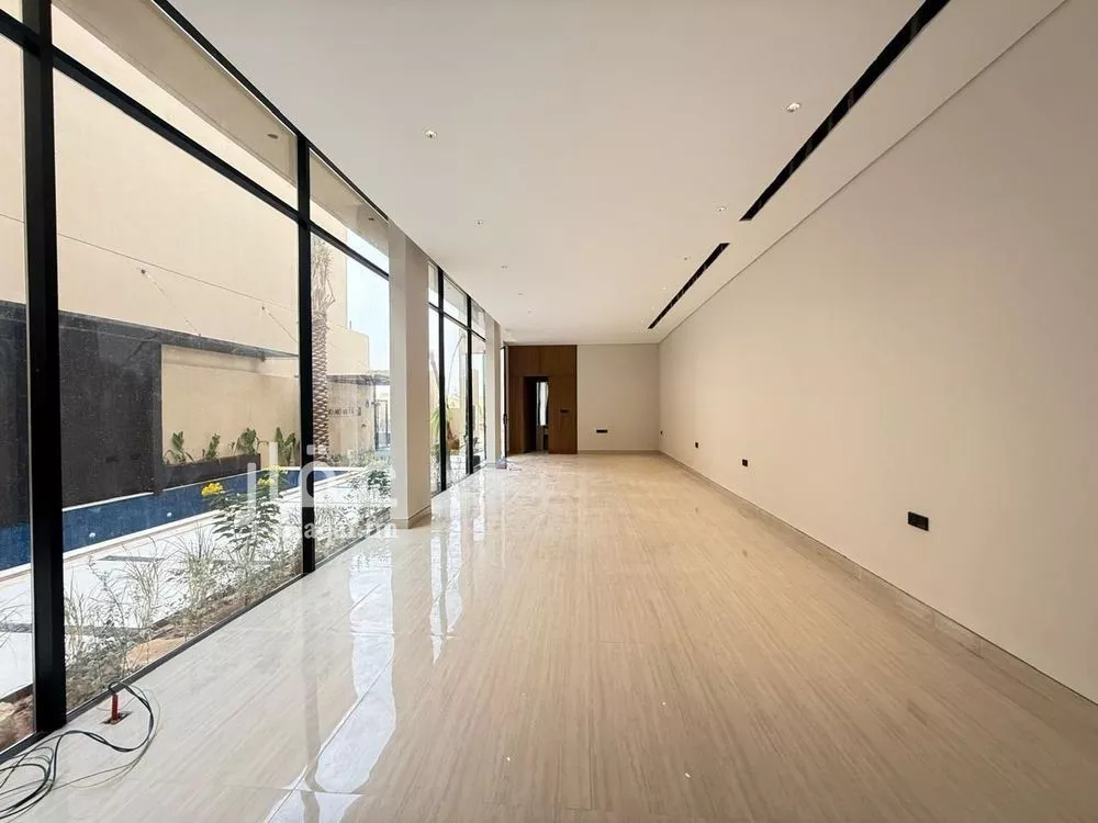 فيلا 6 غرف في المهدية 2