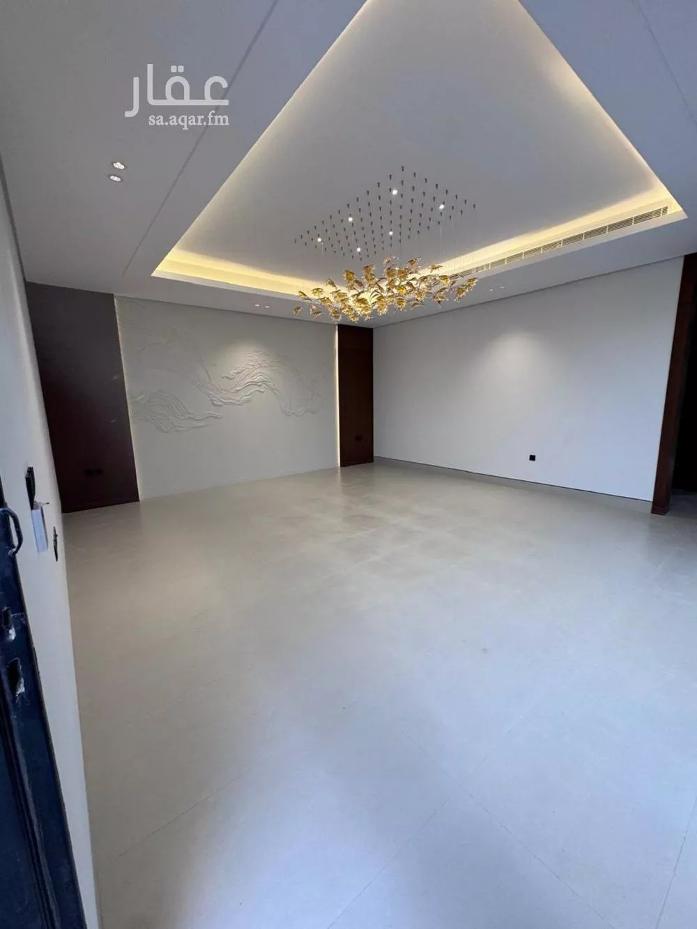 فيلا 6 غرف في المهدية 5