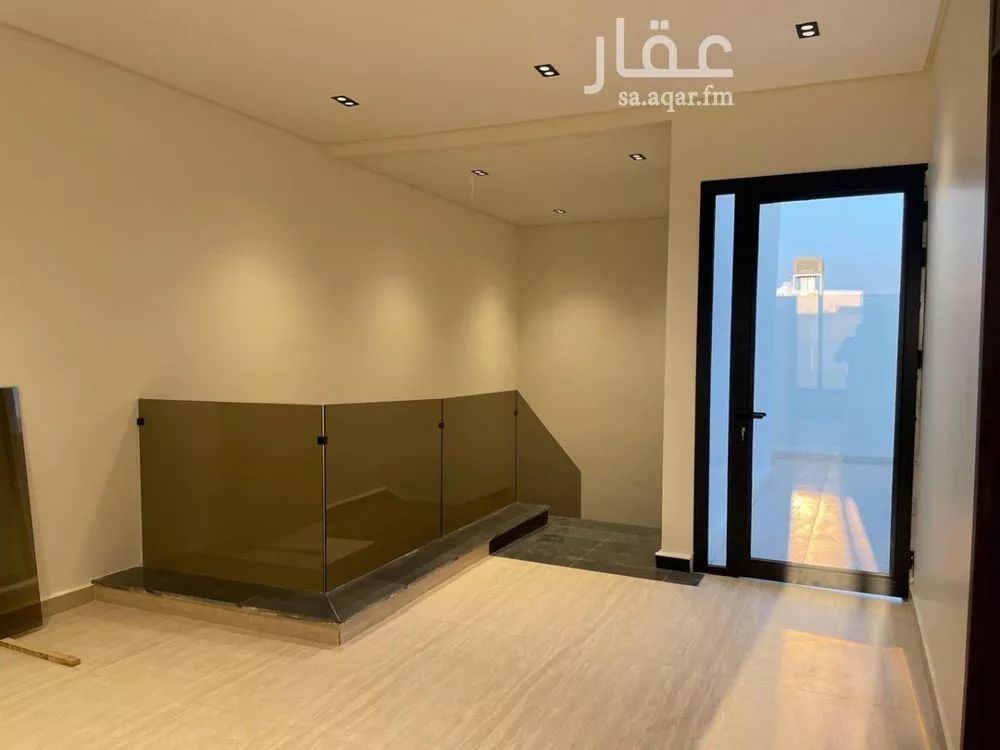 3 bedroom floor in As Suwaidi Al Gharabi 3