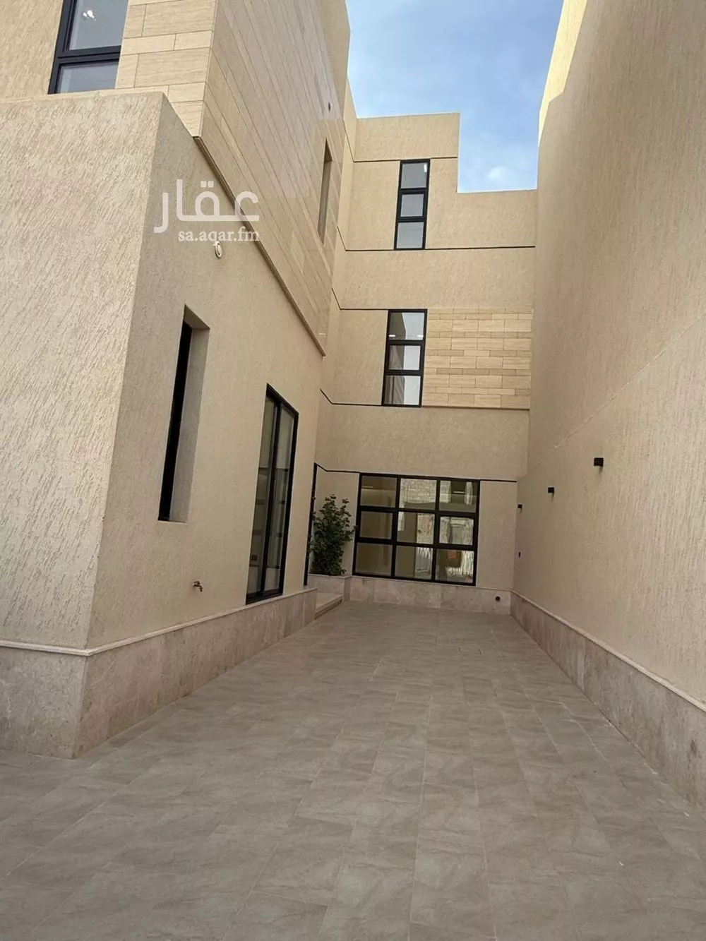 5 bedroom villa in Al Mahdiyyah 4