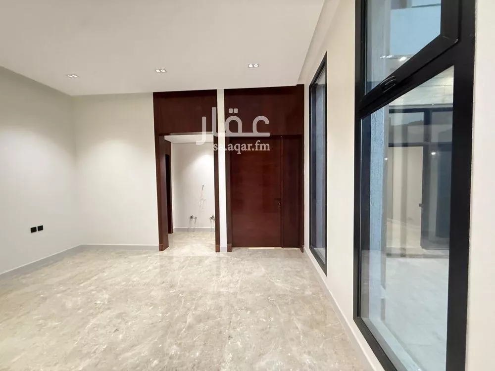 5 bedroom villa in Al Mahdiyyah 5