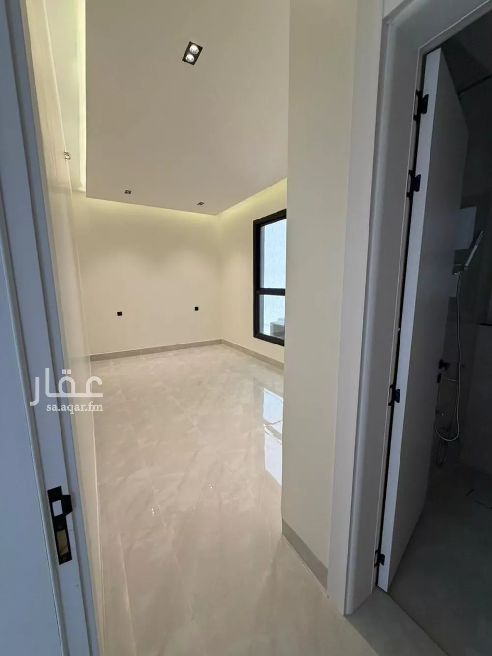 فيلا 6 غرف في المهدية 4