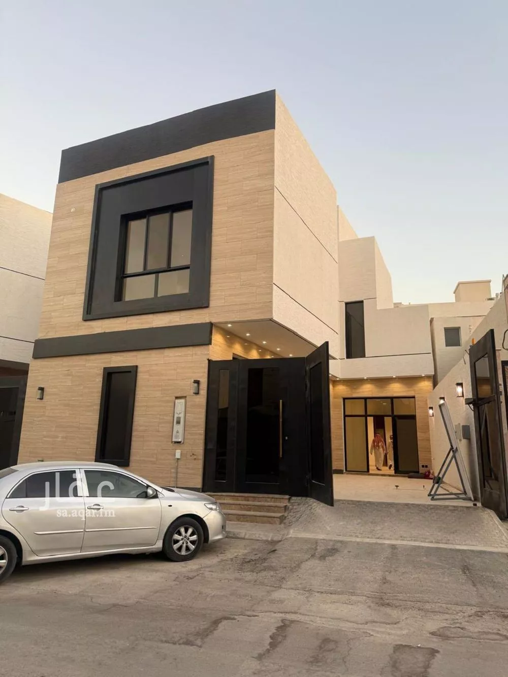 5 bedroom villa in Al Mahdiyyah 2