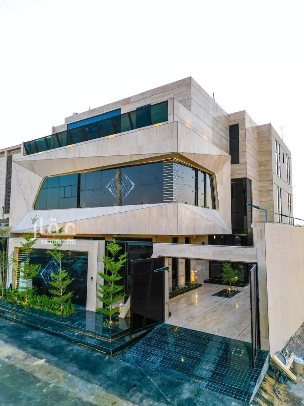 5 bedroom villa in Al Mahdiyyah 1