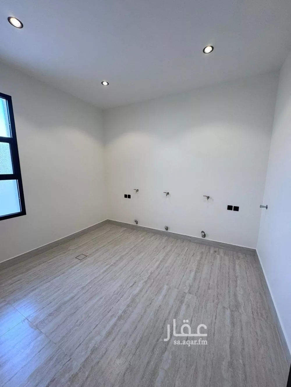 فيلا 5 غرف في المهدية 4