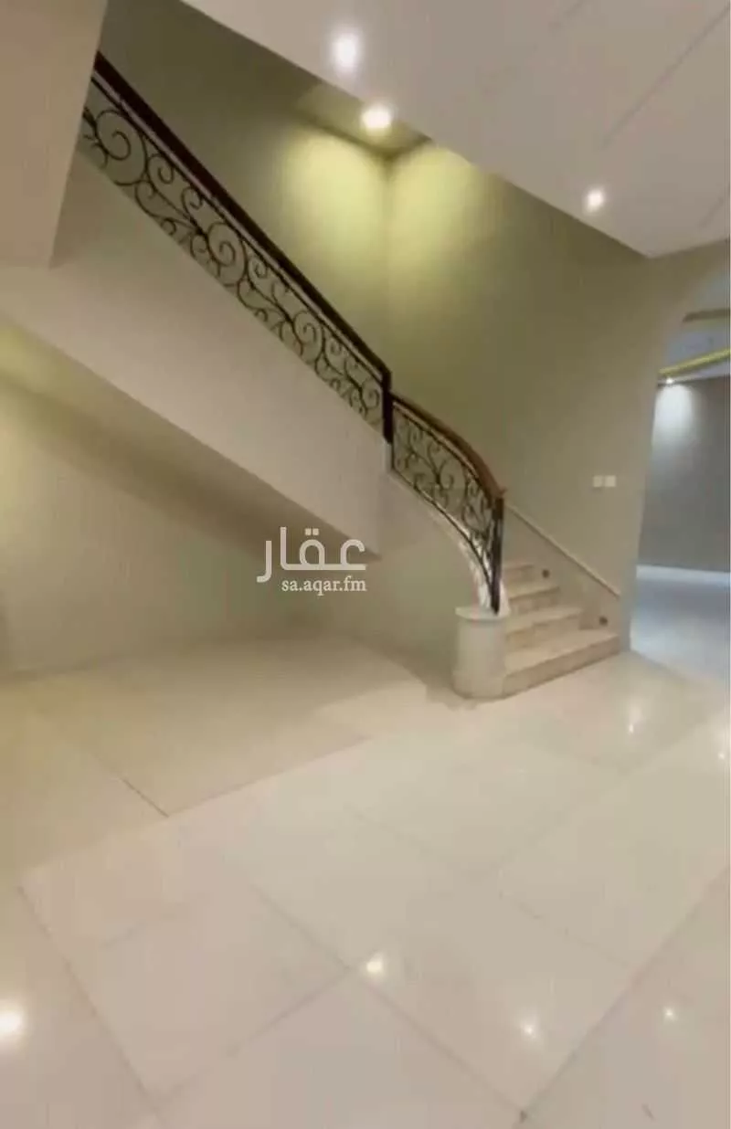 6 bedroom villa in Al Shiraa 5