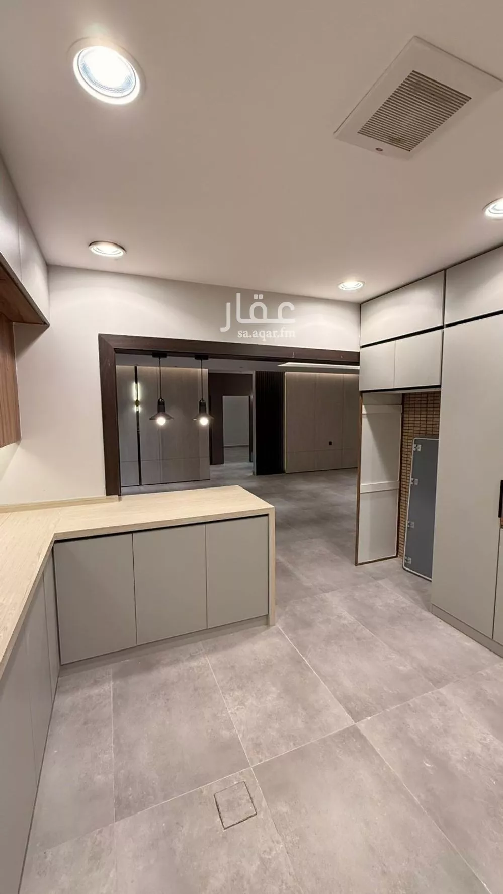 فيلا 9 غرف في الياسمين 3