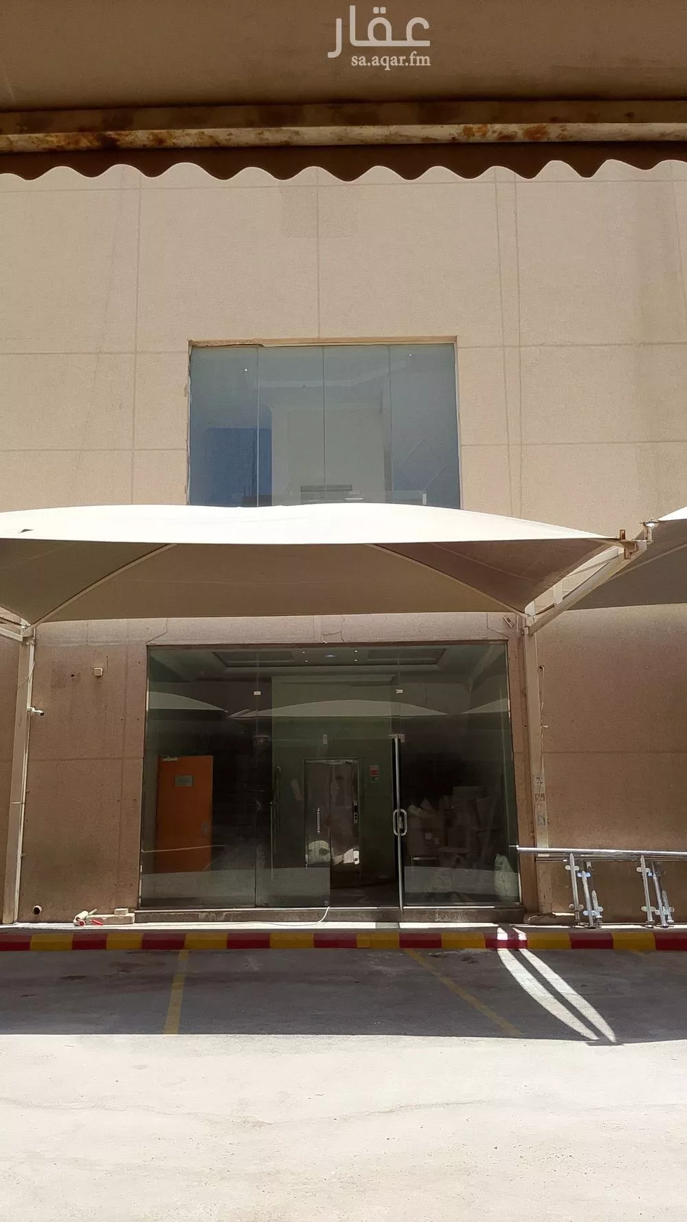 مكتب 860 م² في الروضة 3