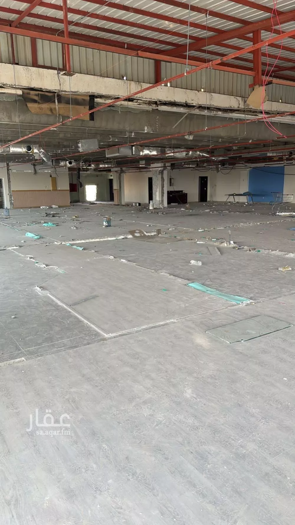 مكتب 630 م² في الروضة 3