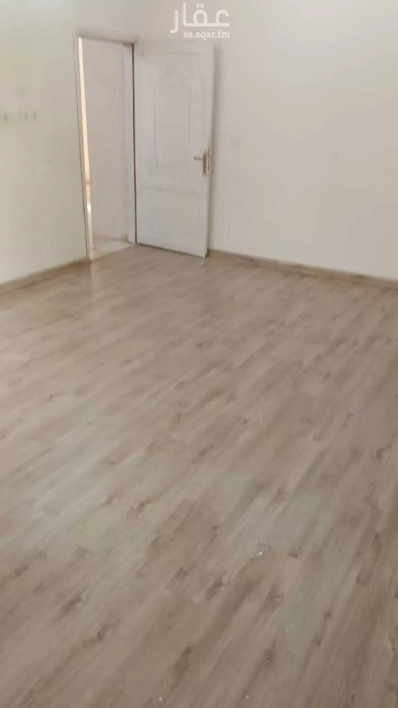 فيلا 10 غرف في العريجاء الغربية 4