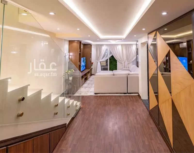 شقة 5 غرف في الملقا 5