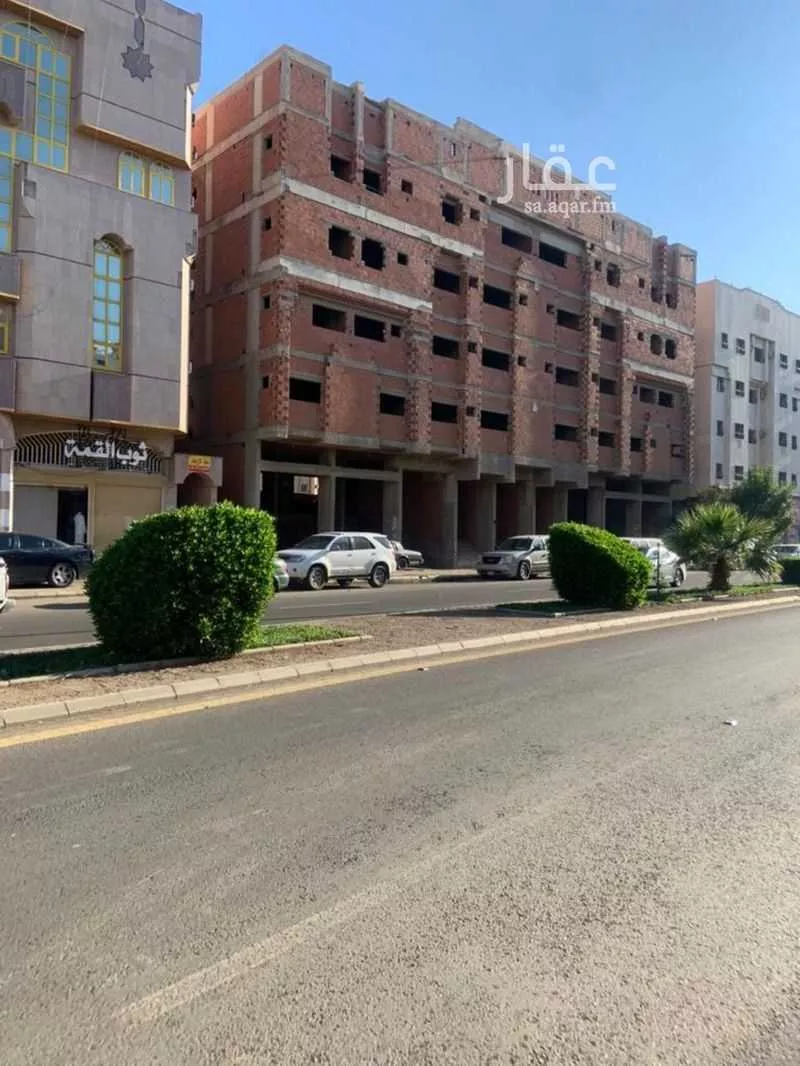 عمارة 840 م² في بني حارثة 1