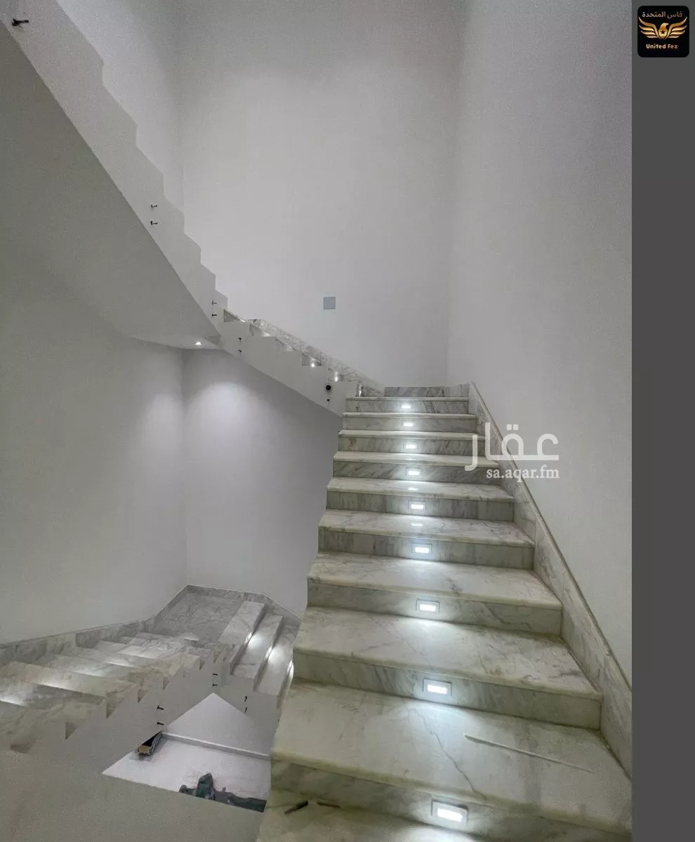 فيلا 6 غرف في المهدية 5