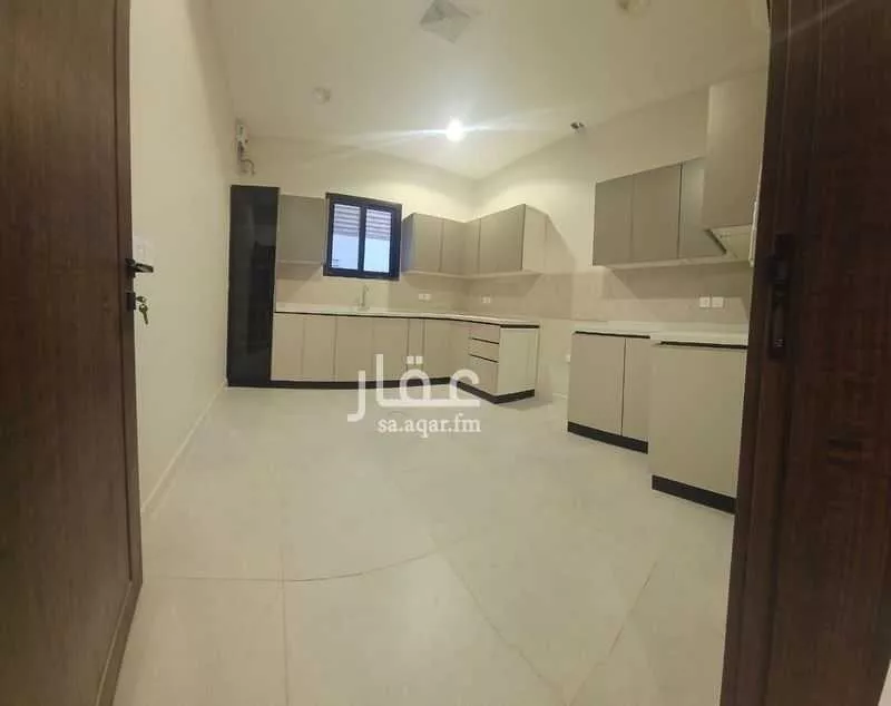 فيلا 6 غرف في القشلة، الظهران 7