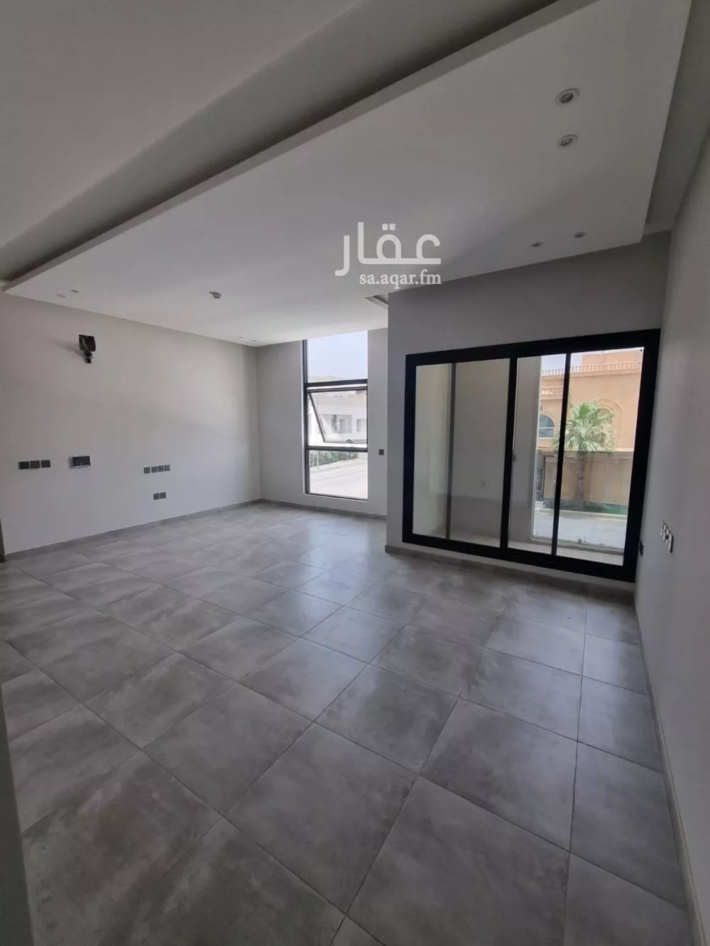 شقة 3 غرف في الملقا 5