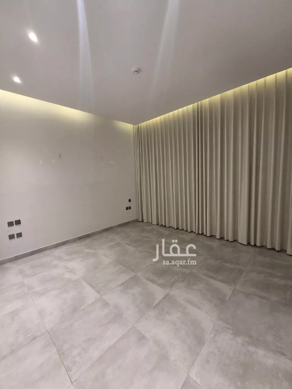 شقة 3 غرف في الملقا 3