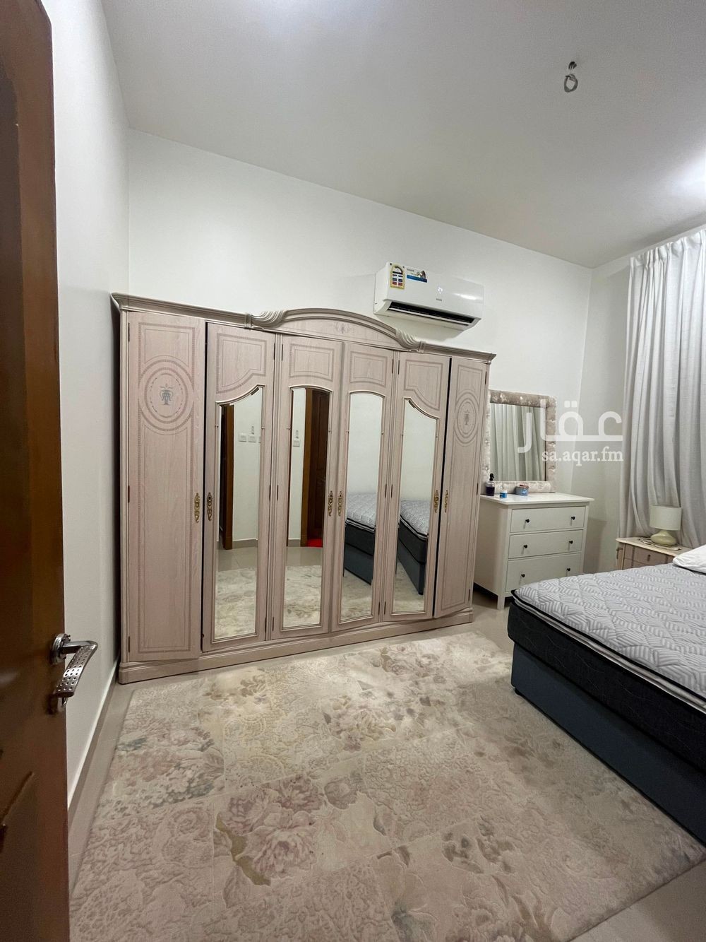 7 bedroom villa in King Abdullah, Riyadh 18