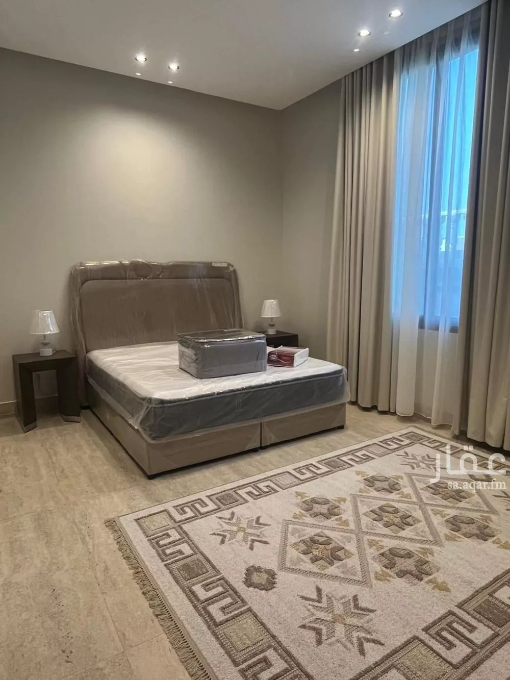 شقة 3 غرف في الحمرا 5